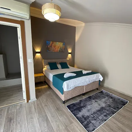 Lori Aparthotel